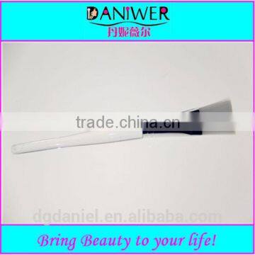 Hot Sell Synthetic Hair White Facial Mask Brushes for cheap