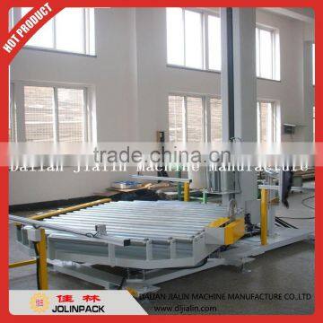 Automatic stretch wrapping machine for huge box