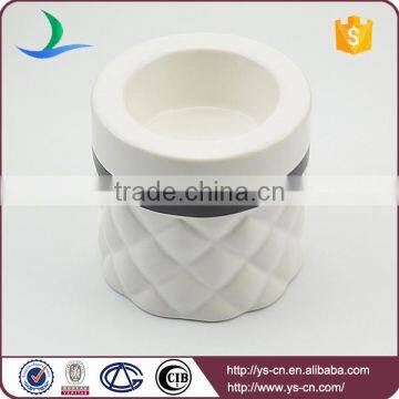 2017 embossed white ceramic tea light holder