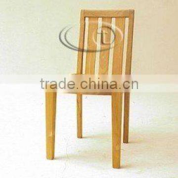 STACKING SIDE CHAIR WITH 3 BIG SLATS