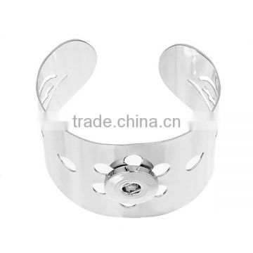 Iron Based Alloy Snap Button Open Cuff Bangles Bracelets Fit 18mm/20mm Snap Buttons Silver Tone Round Flower Hollow