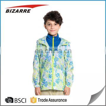 Oem Clothing Quick Dry Breathable Waterproof Outdoor Softshell Jackets For Child photo-3