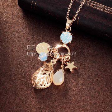 Bright Crystal Rhinestones Heart Pendant  Necklace 4 Colors Pet Jewelry S/M/L