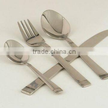 STAINLESS STEEL FLATWARE/CUTLERY