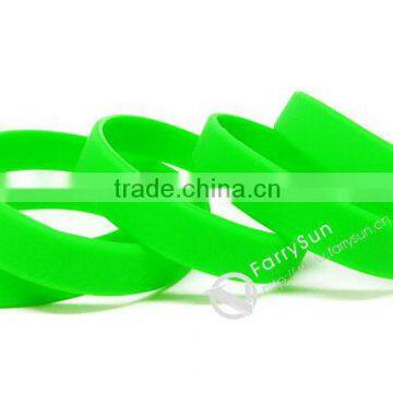2016 Silicone Promotional Products/cheap Bracelets photo-4