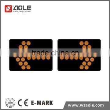 AOLE electronic signs Led flashing arrow board with steel plate base