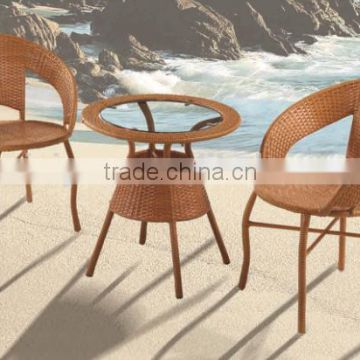 wicker leasure table and chair