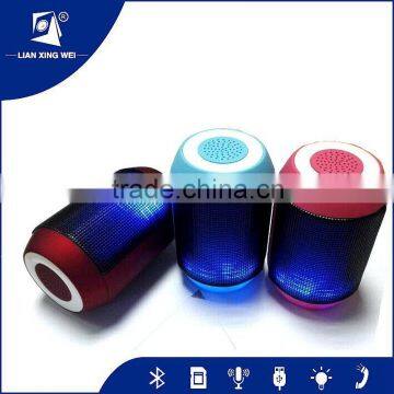 Factory hot sell 500mAh mini bluetooth speaker s10 bluetooth speaker led cube light