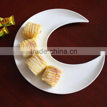 creative apple Irregularly shaped white ceramic dish