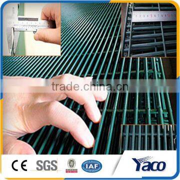 Anti-thief welded mesh fence,cheap mesh security fence panels