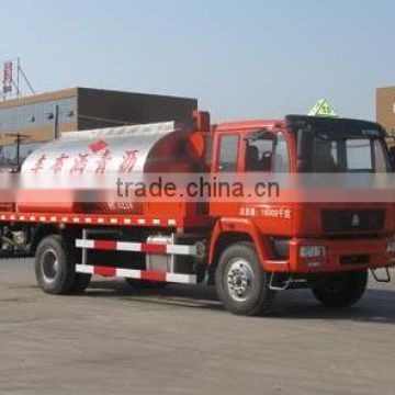 SINOTRUK Light Duty Bitumen Sprayer Truck 4500L