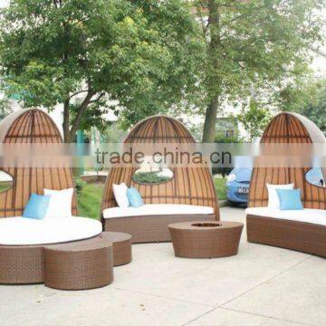 rattan lounge