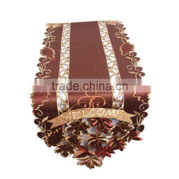 Nice Embroidery Designs Maple Leaf Table Runner for Decoration photo-4