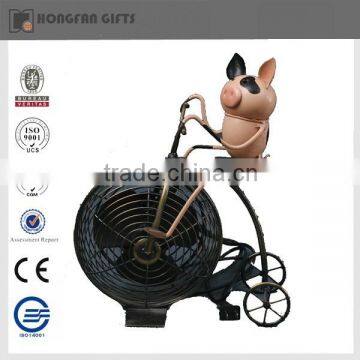 metal USB desk fan of pig on the bike