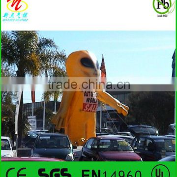 Cute nflatable alien man, advertising inflatables