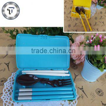 plastic cutlery set with lock