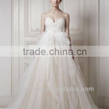 Fashionable Sweetheart Neckline Lace Appliqued Bridal Gown Strapless A-Line Tulle Layered Wedding Dress (WDER-MYSTRIOUS)