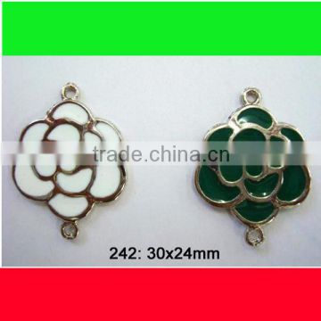 rose flower shape alloy pendant white and green color 30*24mm