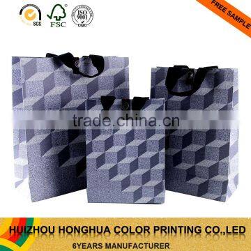 Wholesale customized paper shopping bags gift bags with handles