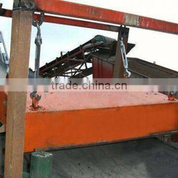 Suspension conveyor permanent magnetic separator for recycling industry