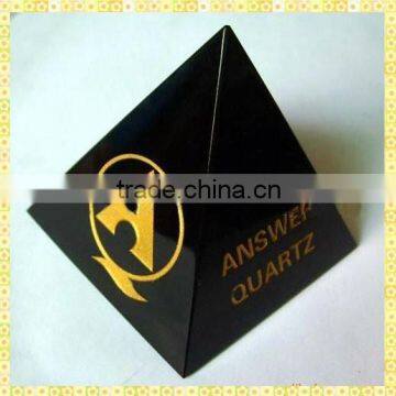 Customized Engraving Black Crystal Pyramid For Office Table Paperweight