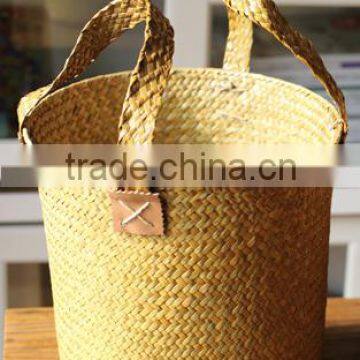Basket Made of Natural Straw Seagrass for Housewaring With Handle and Lining