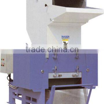 Plastic crusher Plastic crushing machine Used crushing machine automatic plastic bottle crusher