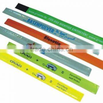 High Visibility Reflective Slap Wrap Runners/Cyclists/Walkers Armband photo-3