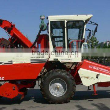 Corn and maize harvester on sale