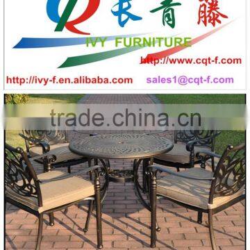 Cast aluminium garden chair and table set for outdoor special use