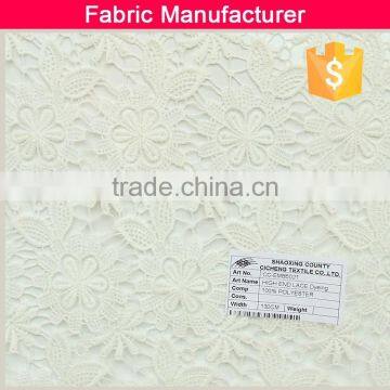 Beautiful White 100 % Polyester Flower Fabrics High End Lace Dyeing