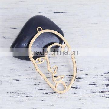 Zinc Based Alloy Pendants Face Mask Gold Plated