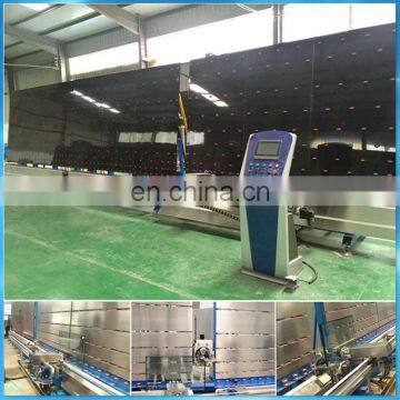 Automatic insulating glass machine for glue sealing