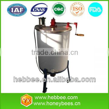 Hand crank honey extractor