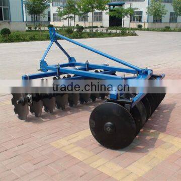 middle duty three point linkage disc harrow