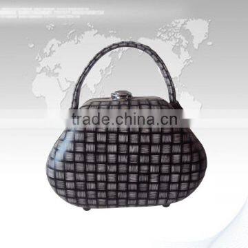 Pu carrying makeup case