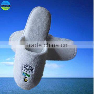 embroidery logo coral fleece disposable hotel slipper