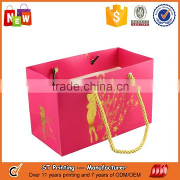 red cheap wedding promotional customized paper gift bag                        
                                                                                Supplier's Choice