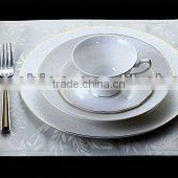 wedgwood 82PCS lead cadmium free hot selling chip resistant square mini plate bone china dinning set