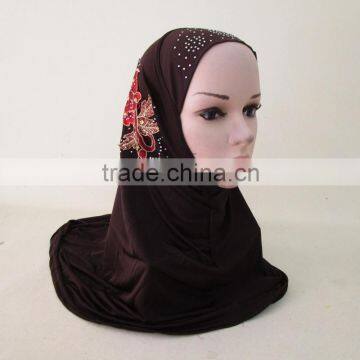 The Muslim headscarf hijab fashion female simple embroidery paragraph