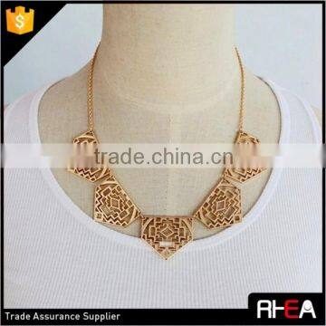 SImple Design 5 Pieces Gold Hollow Alloy Accessory Charms Pendant Choker Necklace
