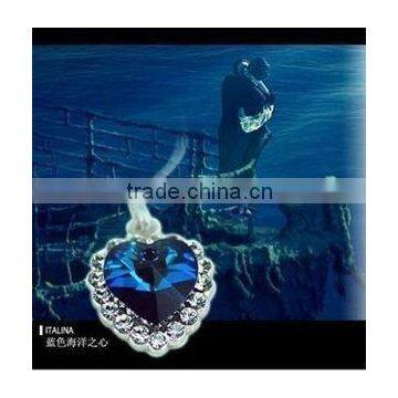 Heart of the ocean necklace, jewelry from Titanic