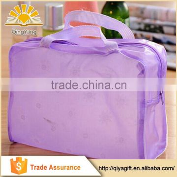 Wholesale fashion design transparent custom made handle cosmetic zipper lock clear frosted pvc bag