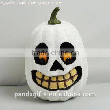 WHITE PUMPKIN WITH FACE