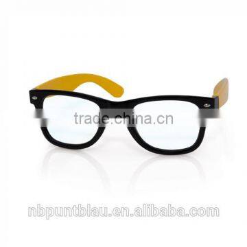 Glasses With Different Colors Lensens photo-4