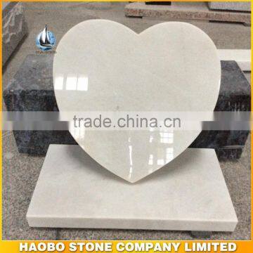 White marble heart shape cheap tombstones/moument