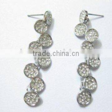 2010 fashion alloy diamond earring