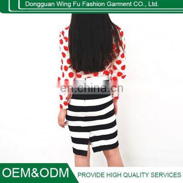 New Fashion Skirt Suits Red Wave Point Shirt and Package Buttocks Skirts
