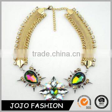 Yiwu Brass Stud Crystal Statement Gold Necklace Designs In 10 Grams