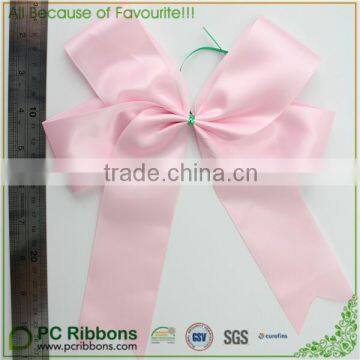 Light pink fashion wedding car ribbons and bows